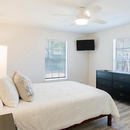 House In Mobile Newly Renovated! Quiet & Centrally Located! Экстерьер фото