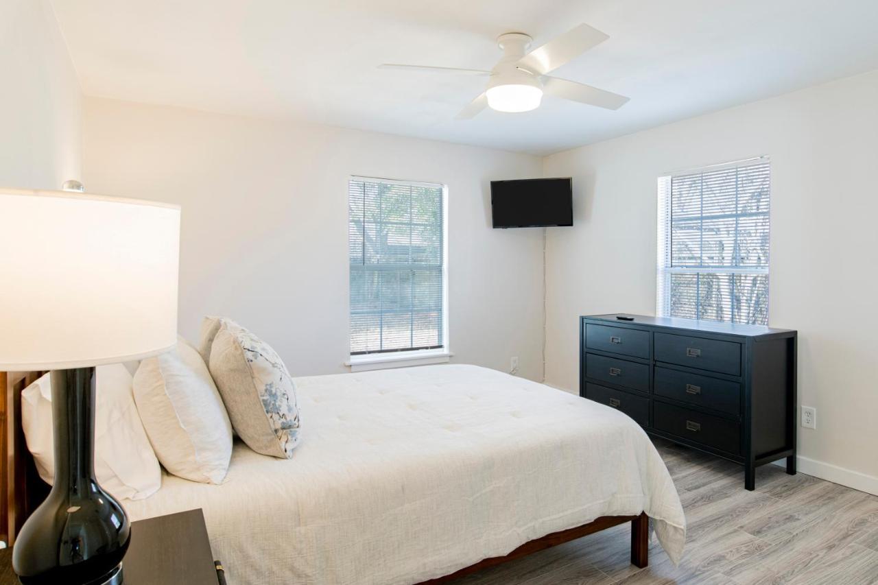 House In Mobile Newly Renovated! Quiet & Centrally Located! Экстерьер фото